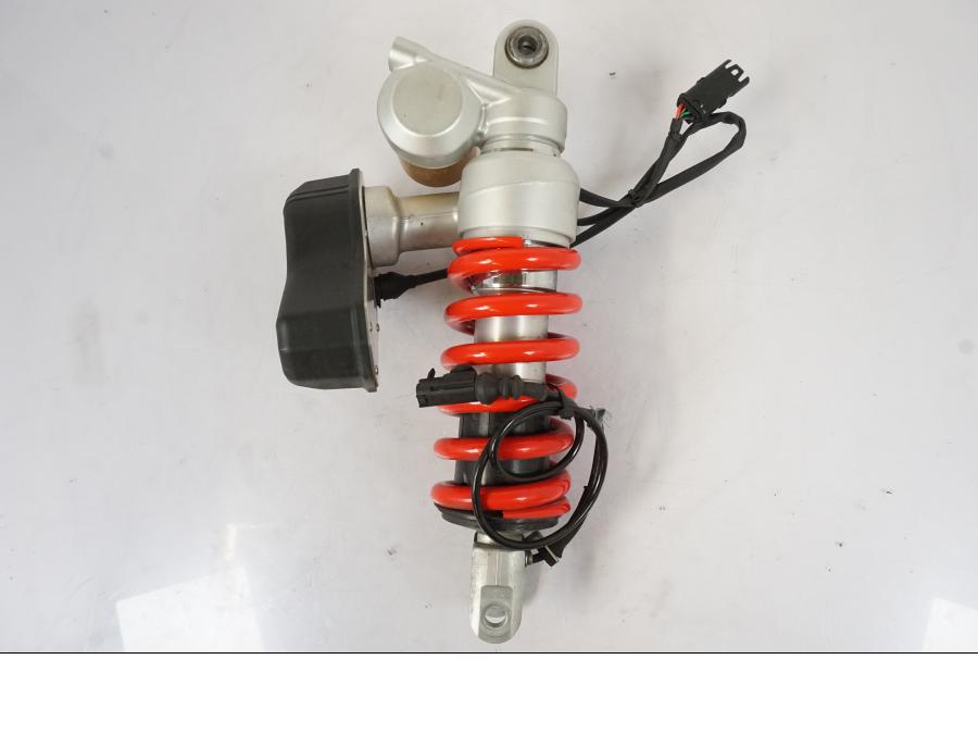 Snett uppifrån på Stötdämpare ESA från en BMW S 1000 XR -2019 motorcykel.