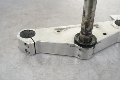 Höger sida på Gaffelkrona från en Kawasaki VN 1500 -1996 motorcykel.