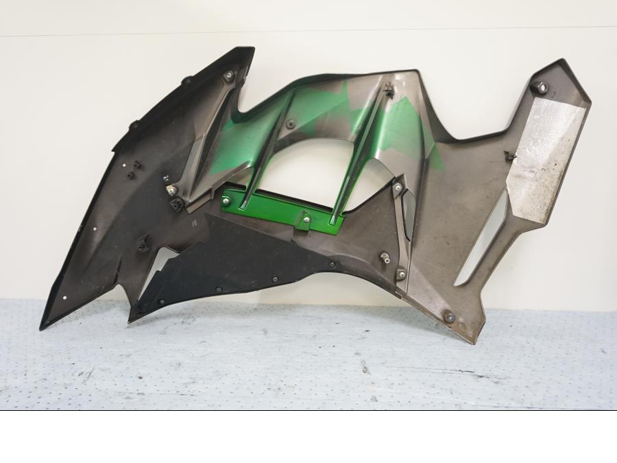 Baksidan på Sidkåpa från en Kawasaki Ninja H2 -2019 motorcykel.