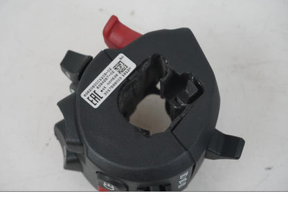 Höger sida på Styrelreglage från en BMW F 750 GS -2019 motorcykel.