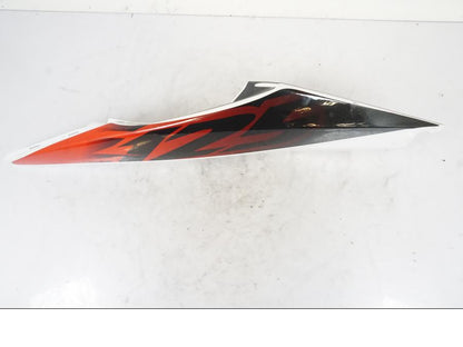 Framsidan på Bakvinge från en Yamaha YZF-R 125 -2008 motorcykel.