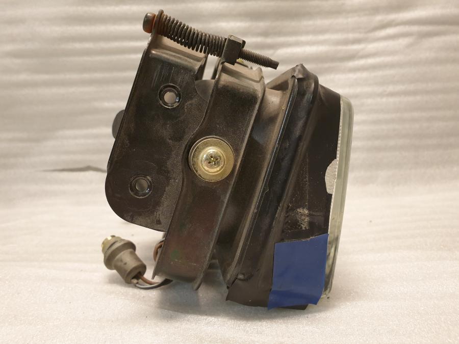 Vänster sida på Strålkastare från en Suzuki DR 800 S -1995 motorcykel.