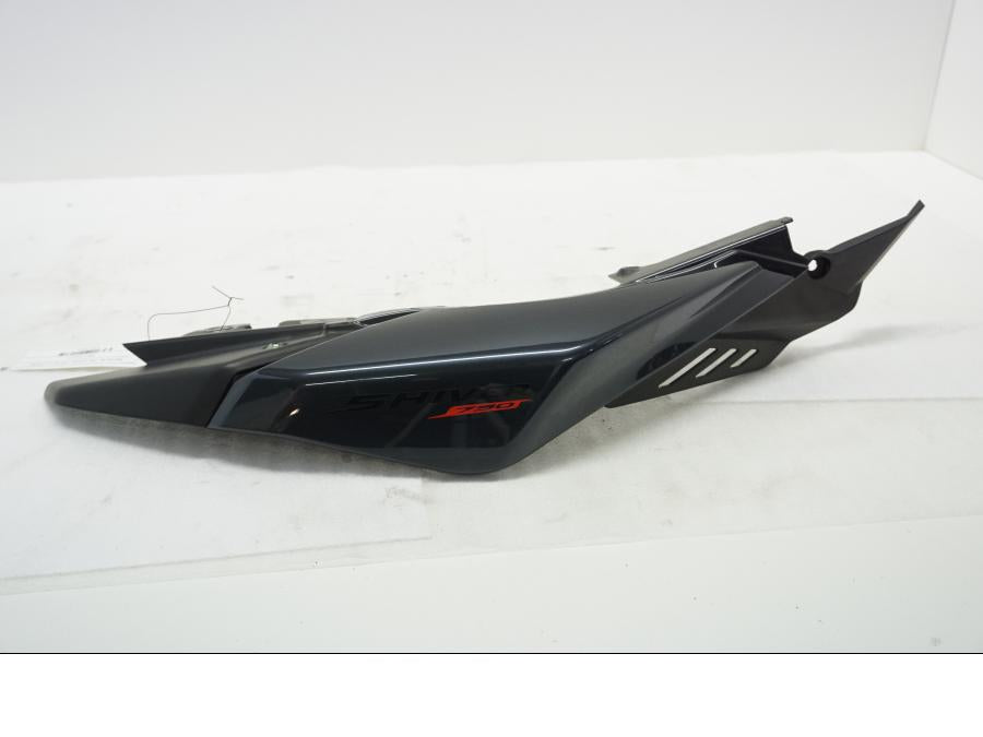 Framsidan på Bakvinge från en Aprilia SL 750 Shiver -2008 motorcykel.