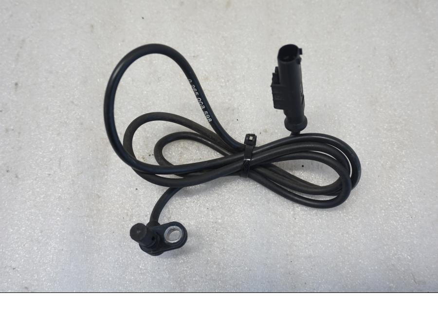 Framsidan på ABS givare från en Ducati Monster 796 -2013 motorcykel.