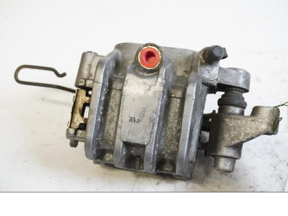 Baksidan på Bromsok från en Honda CB 750 SF -1993 motorcykel.