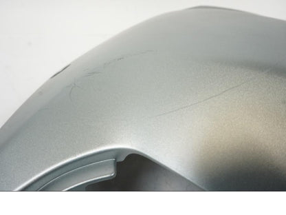 Baksidan på Sidkåpa från en Suzuki DL 650 -2004 motorcykel.