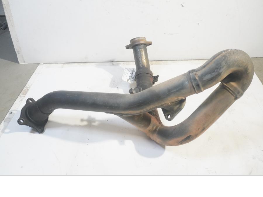 Baksidan på Grenrör från en Suzuki TL 1000 S -1997 motorcykel.