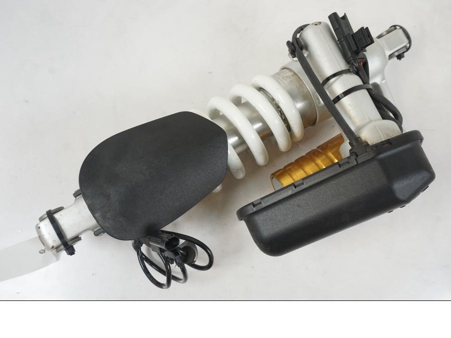 Framsidan på Stötdämpare ESA från en BMW R 1250 GS -2021 motorcykel.