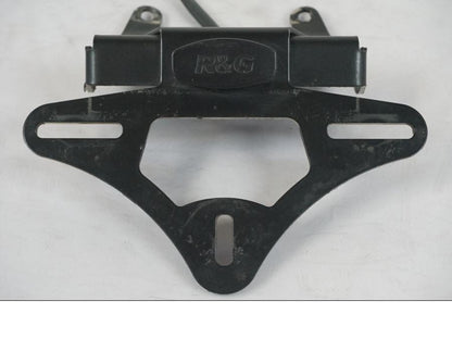 Baksidan på Skylthållare från en KTM 1290 Super Duke R -2018 motorcykel.