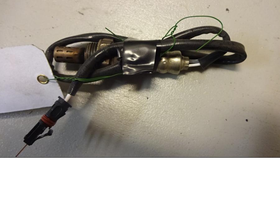 Baksidan på Lambdasond från en BMW F 800 GT -2015 motorcykel.