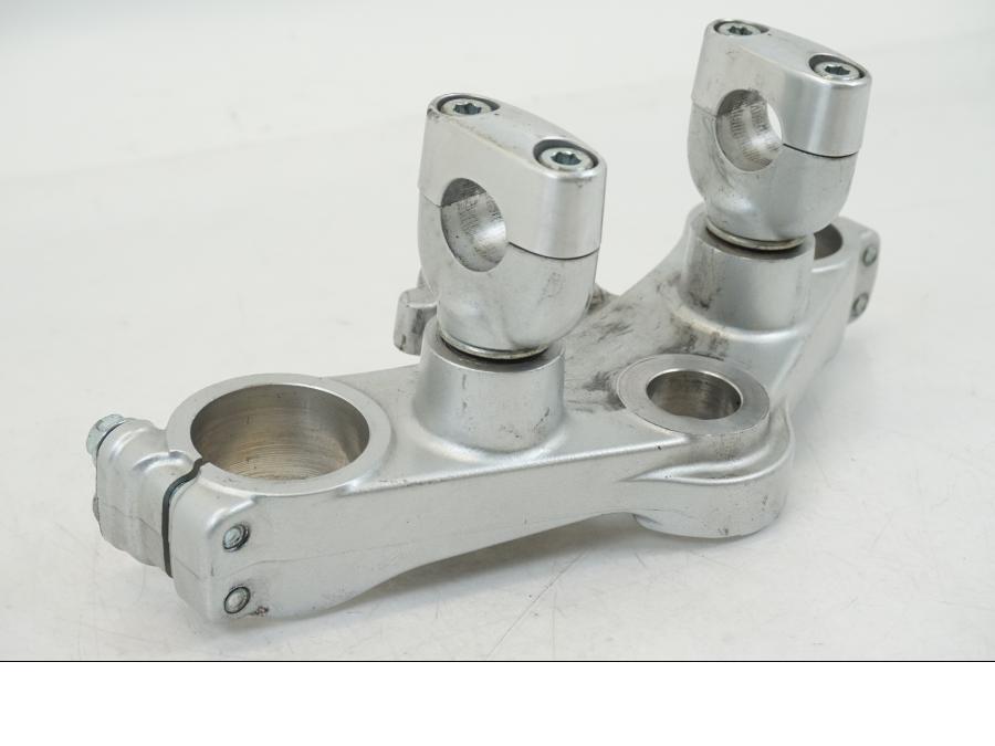 Baksidan på Gaffelkrona från en Honda XL 1000 V -1999 motorcykel.