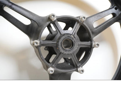 Extrabild3 på Fälg från en Yamaha FJR 1300 -2016 motorcykel.