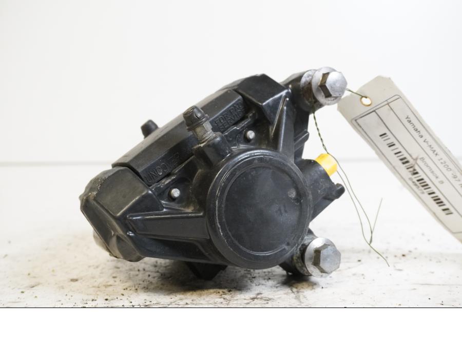 Framsidan på Bromsok från en Yamaha V-MAX 1200 -1997 motorcykel.