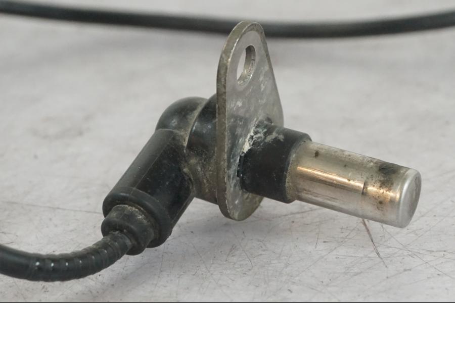 Vänster sida på ABS givare från en Triumph Tiger Explorer -2013 motorcykel.