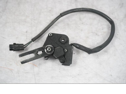 Framsidan på Sidostödsbrytare från en Kawasaki ZX-10R -2008 motorcykel.