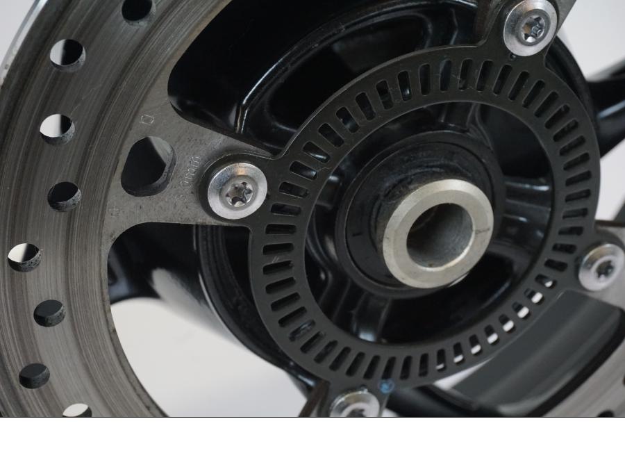 Extrabild4 på Hjulpaket från en Triumph Trident -2021 motorcykel.