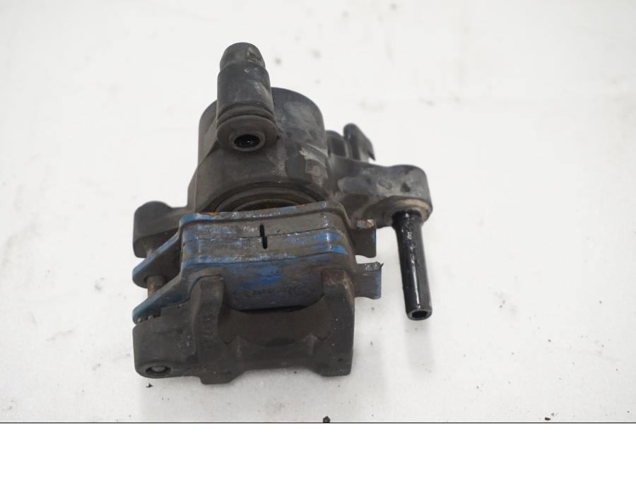 Baksidan på Bromsok från en Yamaha MT-03 -2007 motorcykel.