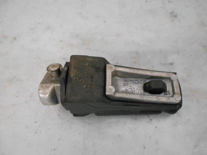 Baksidan på Fotpinne från en BMW R 1200 GSA -2018 motorcykel.