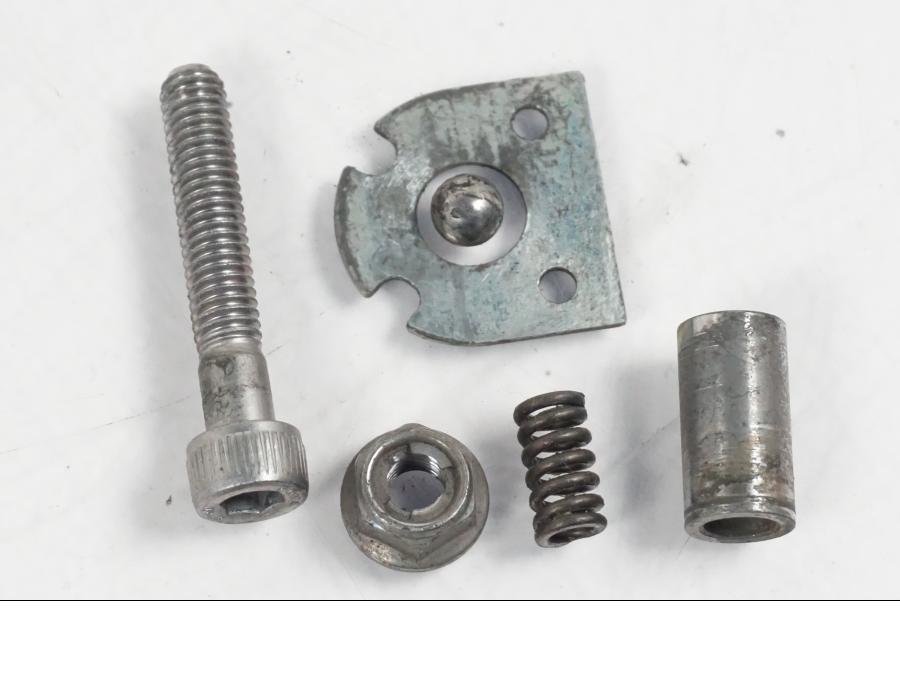 Baksidan på Fotpinne från en Yamaha YZF 1000 R1 -2007 motorcykel.