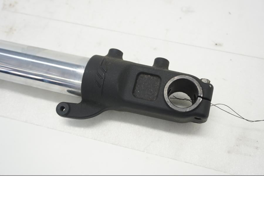 Höger sida på Gaffelben från en KTM 690 SMCR -2016 motorcykel.