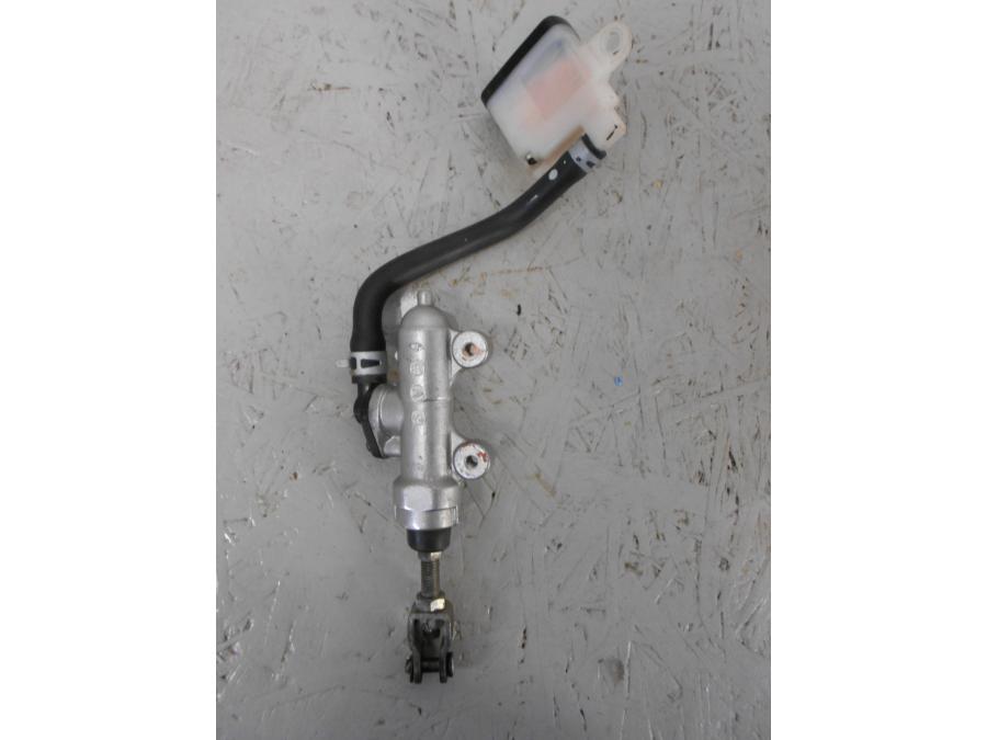 Framsidan på Bromshuvudcylinder från en Suzuki GSX-R 1000 -2007 motorcykel.