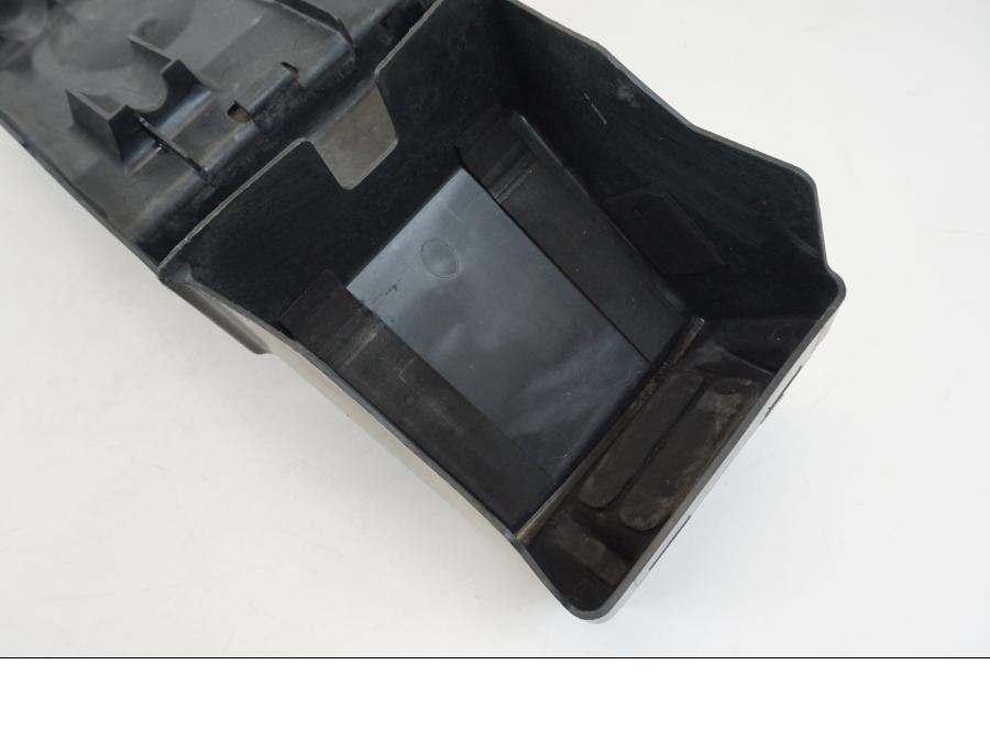 Extrabild4 på Undertail från en Honda XL 1000 V -1999 motorcykel.