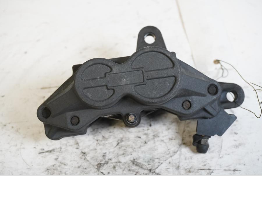 Höger sida på Bromsok från en Triumph TT 600 -2000 motorcykel.