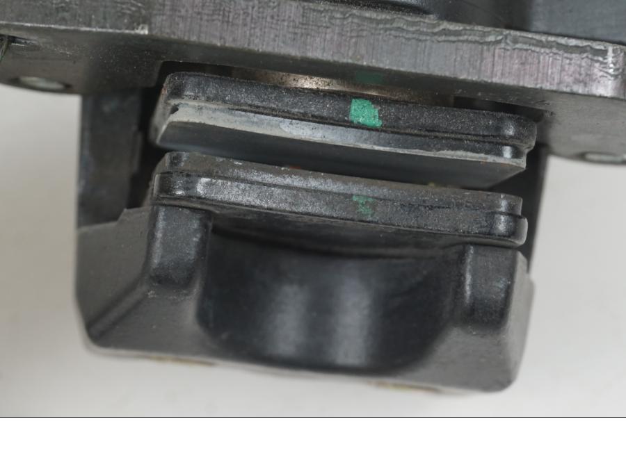 Extrabild4 på Bromsok från en Piaggio MP3 250 -2006 motorcykel.