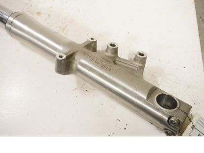 Baksidan på Gaffelben från en Kawasaki VN 1700 Classic Tourer -2009 motorcykel.