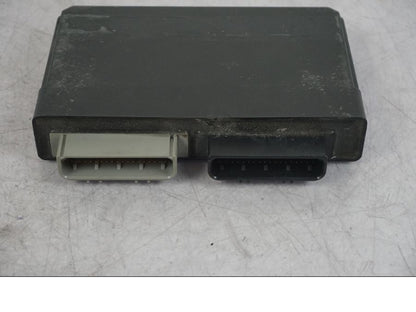 Vänster sida på CDI / ECU från en Triumph Speed Triple -2009 motorcykel.