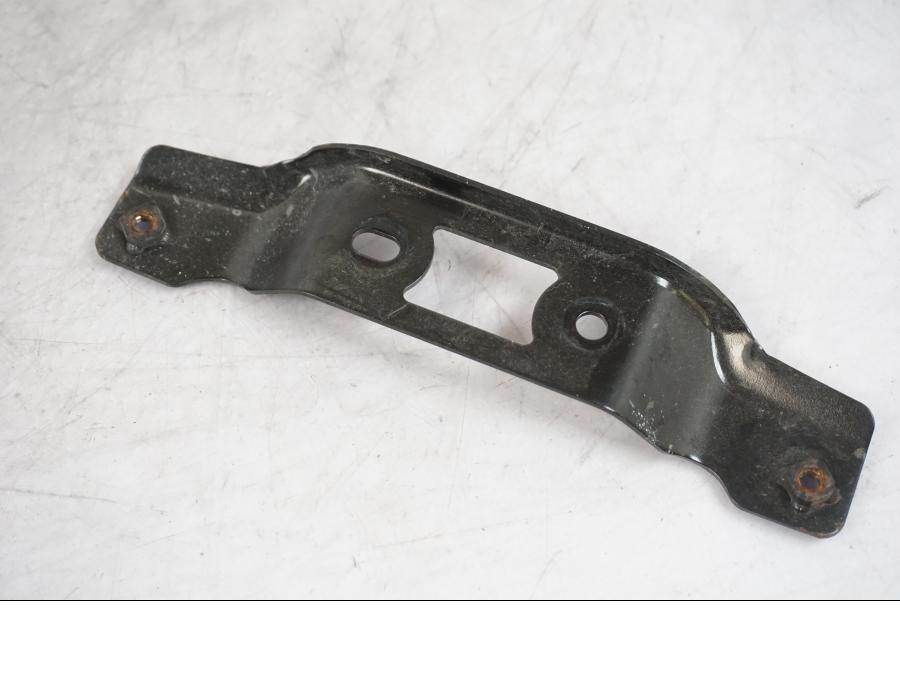 Höger sida på Bakvingefäste från en Triumph Tiger -2009 motorcykel.