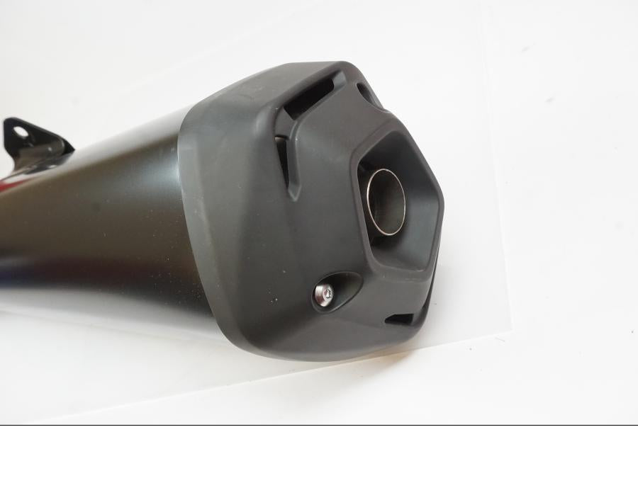 Höger sida på Ljuddämpare från en Kawasaki ZZ-R 1400 -2012 motorcykel.