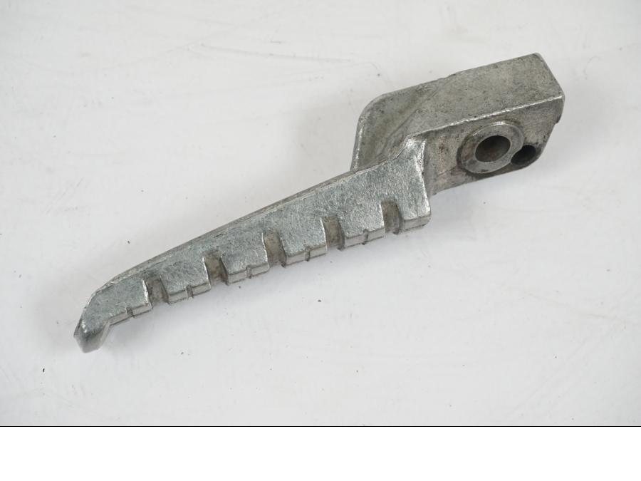 Vänster sida på Fotpinne från en Aprilia RS 125 -2000 motorcykel.