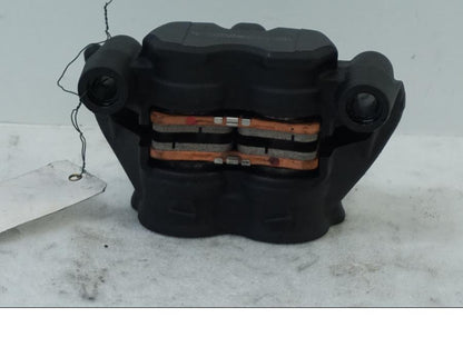 Vänster sida på Bromsok från en Suzuki DL 1000 -2016 motorcykel.