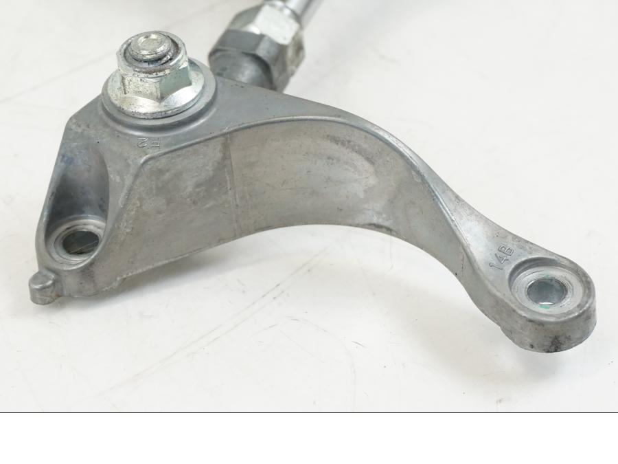 Höger sida på Styrdämpare från en Yamaha YZF 1000 R1 -2009 motorcykel.