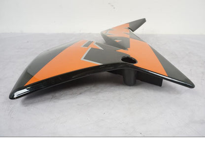 Baksidan på Kylarvinge från en KTM 640 SM -2005 motorcykel.