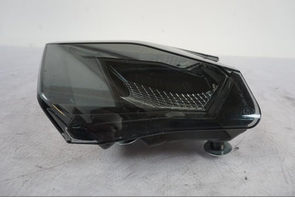 Höger sida på Baklampa från en KTM 1290 Super Duke R -2023 motorcykel.