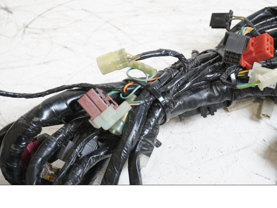 Höger sida på Kabelstam från en Honda XL 650 V -2004 motorcykel.