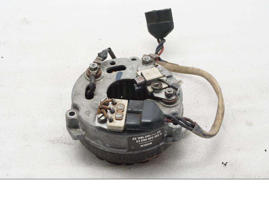 Framsidan på Generator från en BMW R 90 -1975 motorcykel.