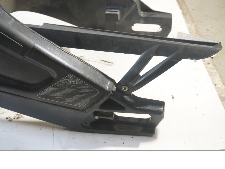 Baksidan på Sving från en BMW S 1000 RR -2014 motorcykel.