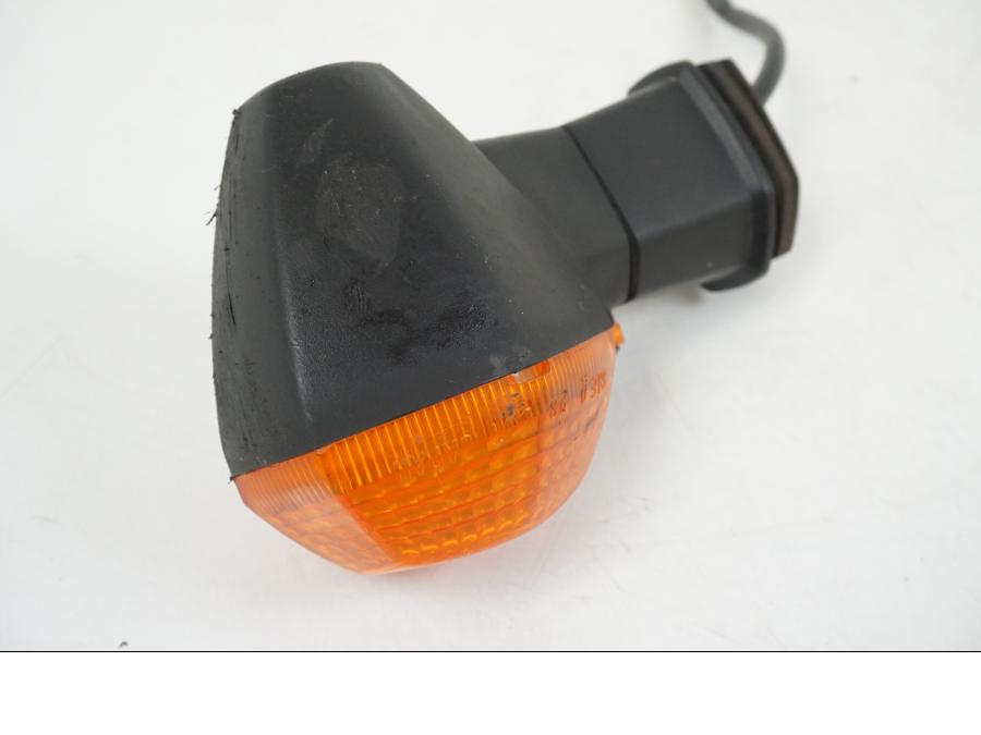 Snett uppifrån på Blinkers från en Suzuki GSX-R 750 -2001 motorcykel.