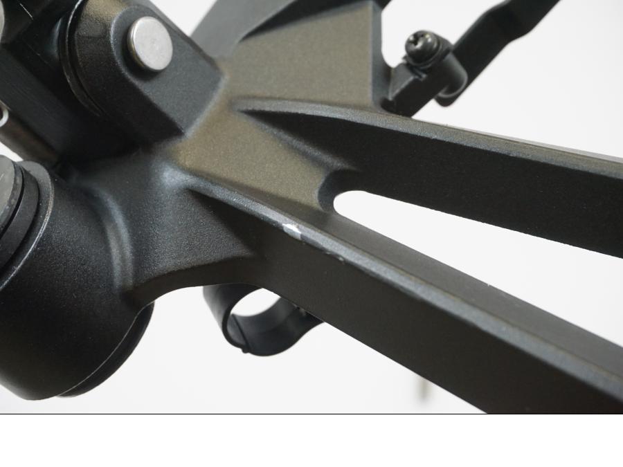 Extrabild2 på Fotpinne från en Kawasaki Z 1000 -2014 motorcykel.