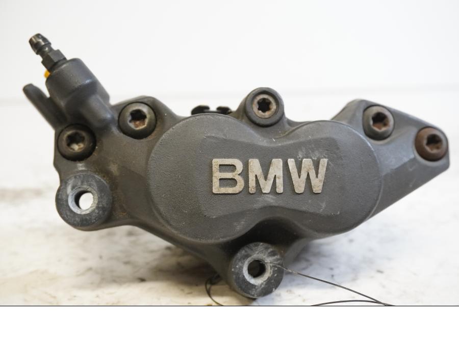 Framsidan på Bromsok från en BMW K 1200 RS -2003 motorcykel.