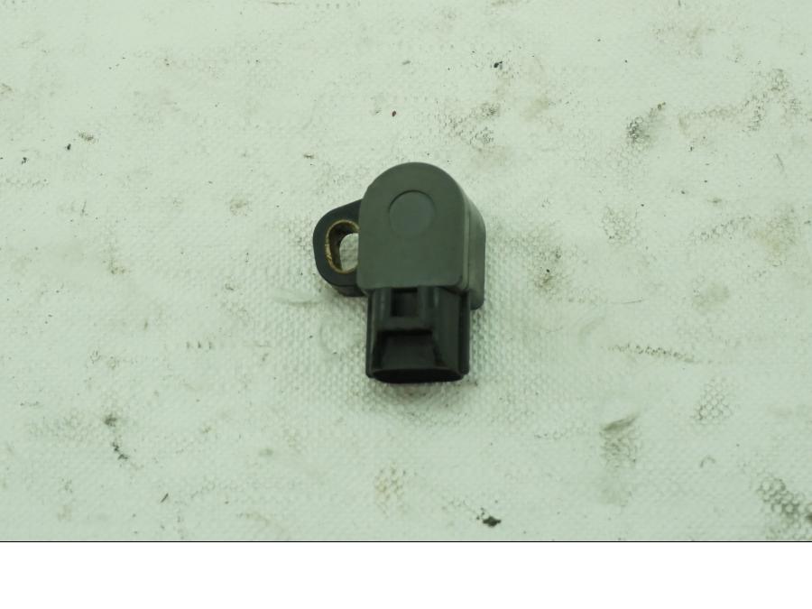 Framsidan på TPS från en Kawasaki ZX-6R -2004 motorcykel.