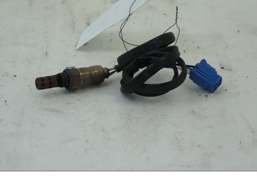 Framsidan på Lambdasond från en Suzuki DL 1000 -2016 motorcykel.