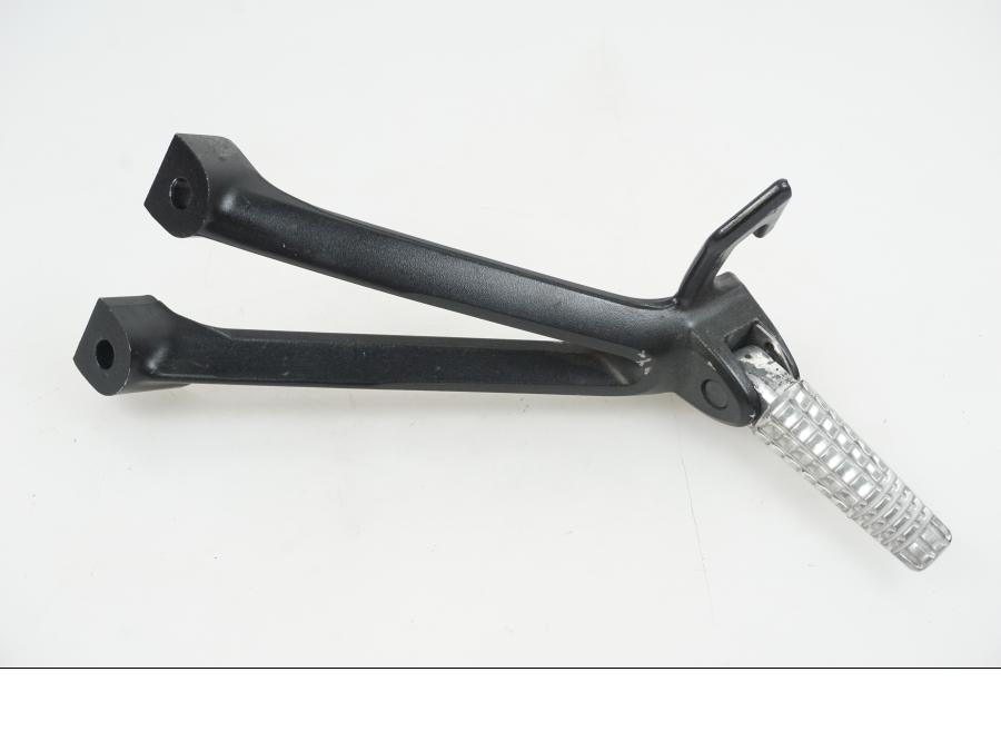 Framsidan på Fotpinne från en Suzuki GSX-R 750 -2009 motorcykel.