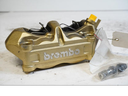 Framsidan på Bromsok från en BMW S 1000 RR -2010 motorcykel.