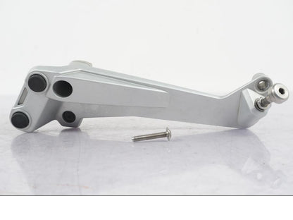 Framsidan på Sidoväskhållare från en BMW R 1200 GS -2005 motorcykel.