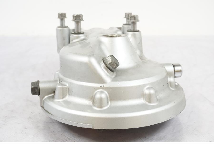 Snett nerifrån på Slutväxel från en Yamaha XVS 1100 -2000 motorcykel.