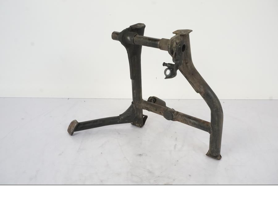 Höger sida på Centralstöd från en Honda VFR 750 -1994 motorcykel.